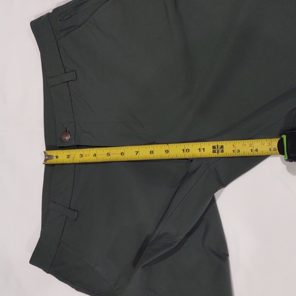 LULULEMON CLASSIC FIT SHORT. - Picture 3 of 17